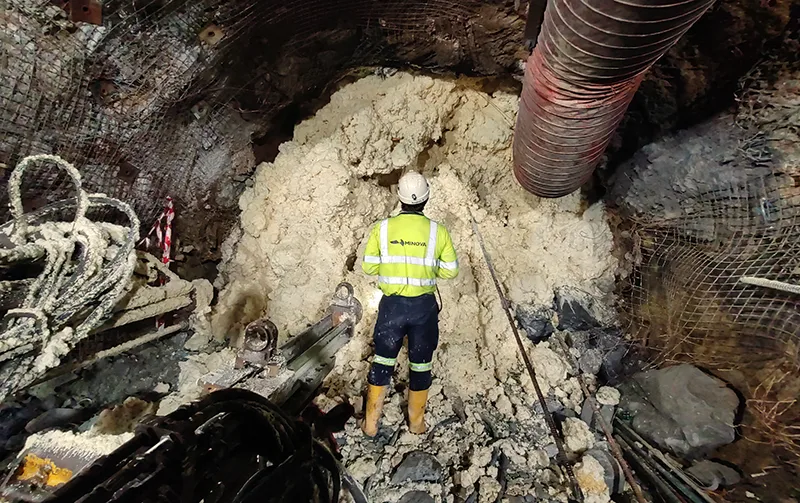 Minova Cavity Filling in Metal & Non-Metal Mining Minova Cavity Filling in Metal Non Metal Mining